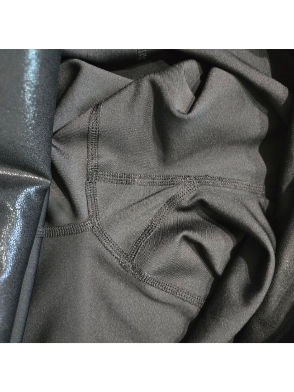 Fabletics Anywhere Motion365+ Shine High-Waisted Leggings Womens Size M (6-195) - Picture 7 of 10